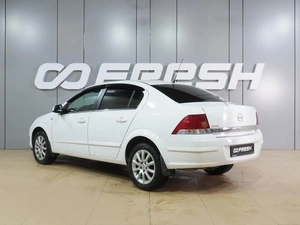 Седан Opel Astra 2012 года, 749000 рублей, Воронеж