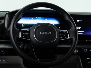 Минивэн Kia Carnival 2023 года, 4935046 рублей, Москва