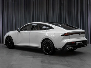 Лифтбек Changan UNI-V 2023 года, 2099000 рублей, Тюмень