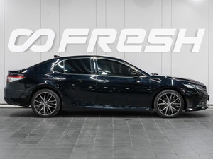 Седан Toyota Camry 2019 года, 2899000 рублей, Сургут