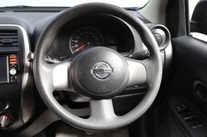 Хетчбэк Nissan March 2015 года, 639000 рублей, Новосибирск
