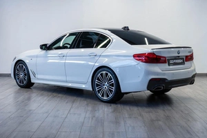 Седан BMW 5 серия 2020 года, 4699000 рублей, Саратов