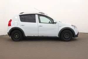 Хетчбэк Renault Sandero Stepway 2014 года, 290000 рублей, Орёл