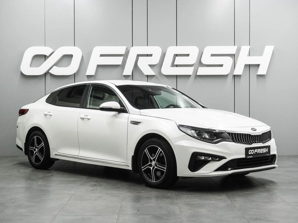 Седан Kia Optima 2016 года, 1599000 рублей, Воронеж