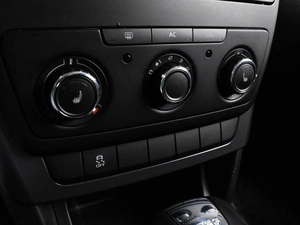 Внедорожник Skoda Yeti 2011 года, 1029000 рублей, Воронеж