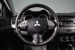 Седан Mitsubishi Lancer 2012 года, 899000 рублей, Сургут