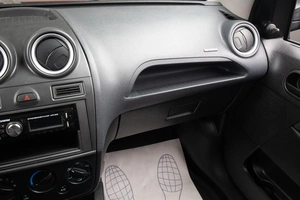 Хетчбэк Ford Fiesta 2008 года, 269000 рублей, Оренбург