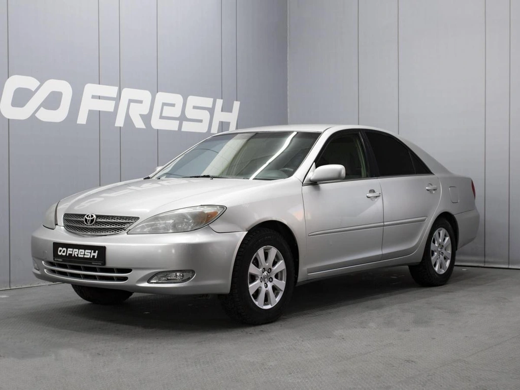 Седан Toyota Camry 2002 года, 680000 рублей, Омск