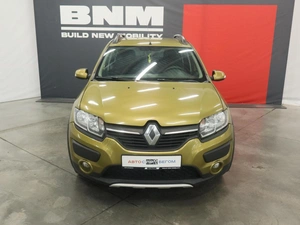 Хэтчбек Renault Sandero 2016 года, 950000 рублей, Курск
