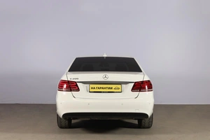 Седан Mercedes-benz E-класс 2014 года, 2149000 рублей, Новосибирск