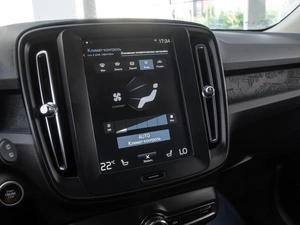 Внедорожник Volvo XC40 2019 года, 2548000 рублей, Волгоград
