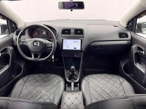 Седан Volkswagen Polo 2015 года, 1136000 рублей, Орёл