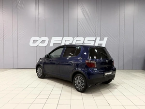 Хетчбэк Toyota Vitz 2000 года, 550000 рублей, Нижневартовск