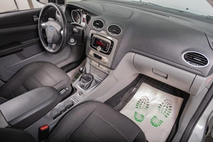 Седан Ford Focus 2011 года, 899000 рублей, Томск