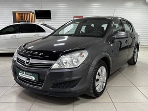 Хетчбэк Opel Astra 2011 года, 515000 рублей, Ачинск