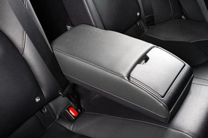 Седан Toyota Camry 2019 года, 3099000 рублей, Сургут