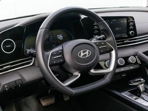 Седан Hyundai Elantra 2023 года, 2139000 рублей, Большой Сочи