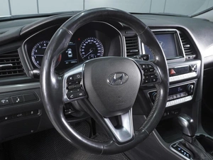 Седан Hyundai Sonata 2017 года, 2120000 рублей, Ростов-на-Дону