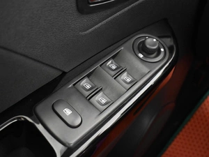Внедорожник Renault Kaptur 2016 года, 1265100 рублей, Казань