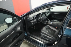 Седан Toyota Camry 2018 года, 2580000 рублей, Курск