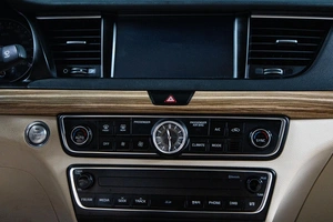 Седан Kia K7 2016 года, 2219000 рублей, Сургут