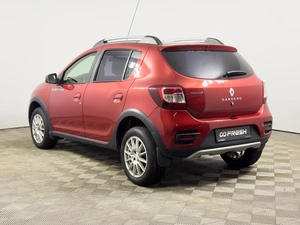 Хетчбэк Renault Sandero Stepway 2017 года, 965300 рублей, Казань