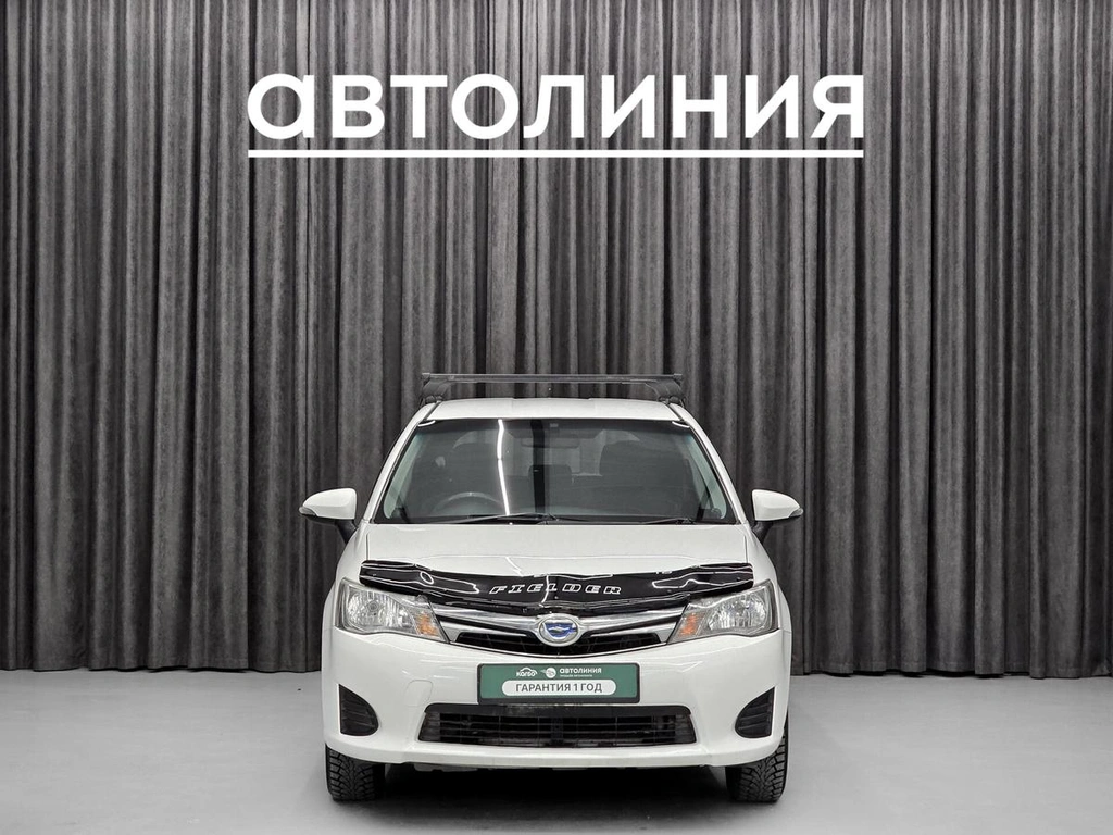 Универсал Toyota Corolla Fielder 2014 года, 959000 рублей, Красноярск