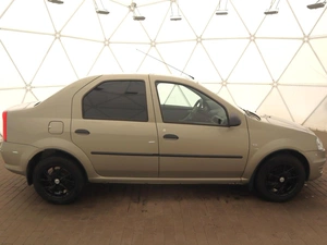 Седан Renault Logan 2011 года, 860000 рублей, Орёл
