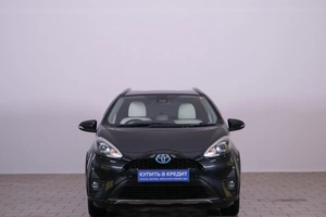 Хетчбэк Toyota Aqua 2018 года, 1459000 рублей, Омск