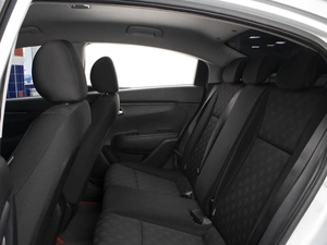 Седан Kia Rio 2019 года, 1390000 рублей, Омск