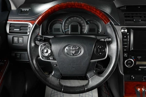 Седан Toyota Camry 2012 года, 1769000 рублей, Тюмень