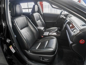 Седан Toyota Camry 2017 года, 1979000 рублей, Тюмень