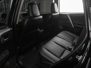 Внедорожник Toyota RAV4 2017 года, 2339000 рублей, Тюмень