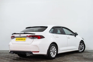 Седан Toyota Corolla 2020 года, 1899000 рублей, Сургут