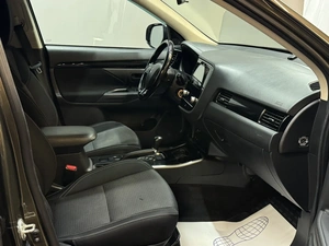 Внедорожник Mitsubishi Outlander 2020 года, 2147000 рублей, Красноярск
