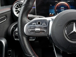 Седан Mercedes-benz CLA-класс 2019 года, 2550000 рублей, Краснодар