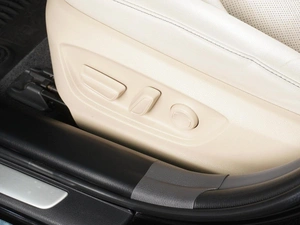 Седан Toyota Camry 2021 года, 3685000 рублей, Красный Пахарь