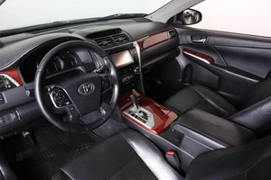 Седан Toyota Camry 2013 года, 1689000 рублей, Пермь