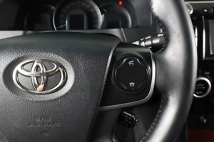 Седан Toyota Camry 2013 года, 1689000 рублей, Пермь