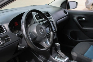 Седан Volkswagen Polo 2013 года, 630000 рублей, Ярославль