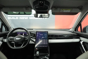 Внедорожник Geely Atlas 2024 года, 3350000 рублей, Курск