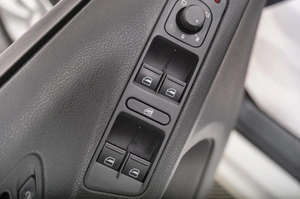 Внедорожник Volkswagen Tiguan 2018 года, 2209000 рублей, Томск