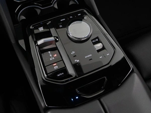 Седан BMW 5 серия 2023 года, 7421046 рублей, Москва