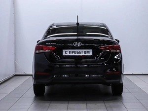 Седан Hyundai Solaris 2017 года, 1249000 рублей, Красноярск