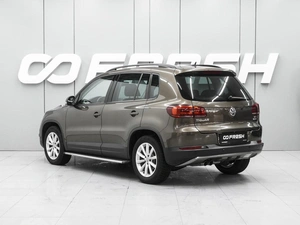 Внедорожник Volkswagen Tiguan 2016 года, 1950000 рублей, Ростов-на-Дону