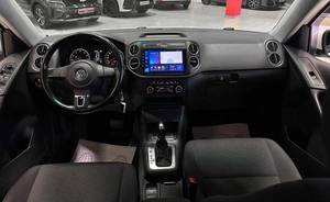 Внедорожник Volkswagen Tiguan 2013 года, 1327000 рублей, Красноярск