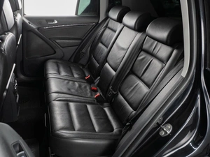 Внедорожник Volkswagen Tiguan 2012 года, 1299000 рублей, Тюмень