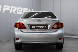 Седан Toyota Corolla 2008 года, 930000 рублей, Омск