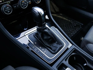 Хетчбэк Volkswagen Golf 2013 года, 1399000 рублей, Большой Сочи