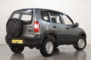 Внедорожник Chevrolet Niva 2012 года, 489000 рублей, Челябинск